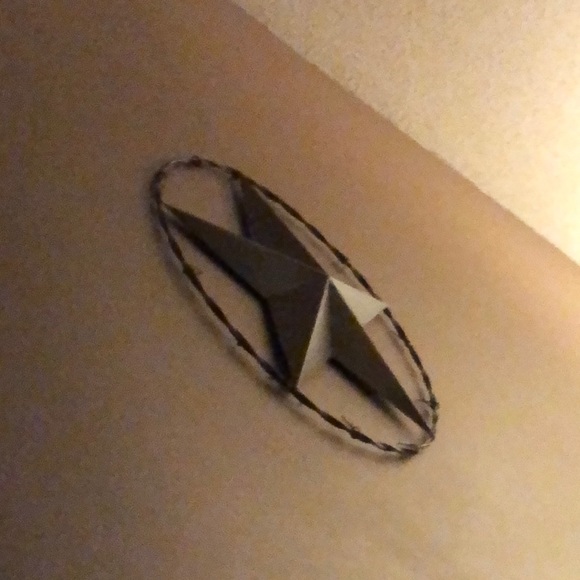 Meet your Posher, Travis - Picture 1 of 1